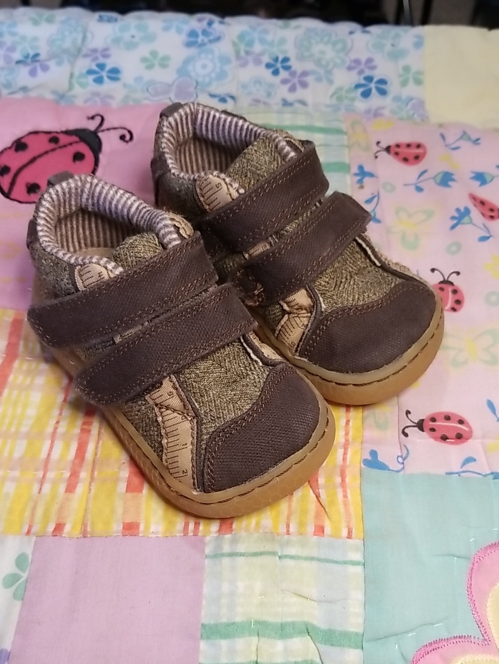 Livie & Luca Brown and Tan Toddler Velcro Walker Shoes Size 4